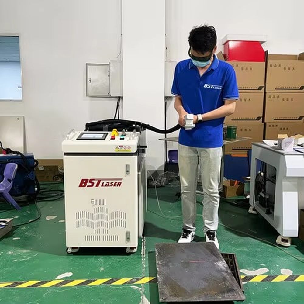 1KW 2KW 3KW Industrial Removal - огляд і ціна Industrial Laser Cleaning Machine Price