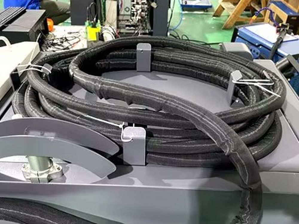 1KW 2KW 3KW Industrial Removal - огляд і ціна Industrial Laser Cleaning Machine Price